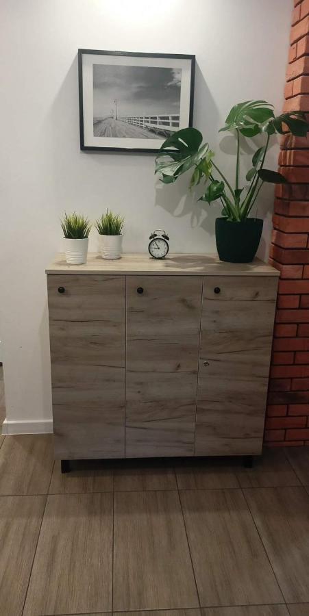 דירות צ'סטוצ'ובה Apartament מראה חיצוני תמונה